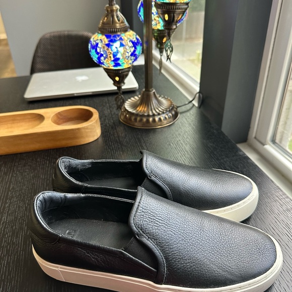 Ugg Jass Women's Leather Sneakers Platform Slip On Black Size 9, Never worn - Picture 6 of 6